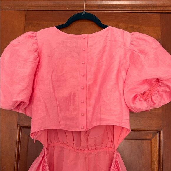 Vineyard Vines | Puff Sleeve Cutout Dress - Picture 8 of 11